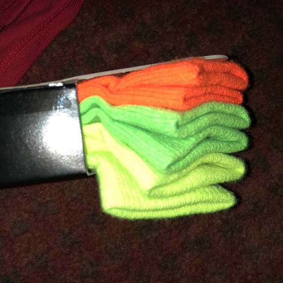 Toddler under armour socks - Picture 2 of 3